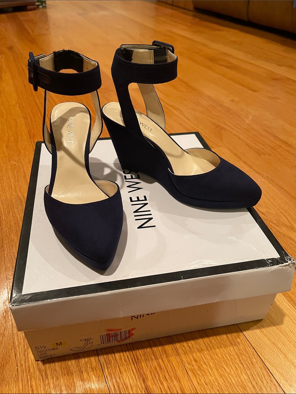 Nine West Ladyo Sz 5.5 Navy Pointed-Toe Ankle-Strap Wedge Heels
